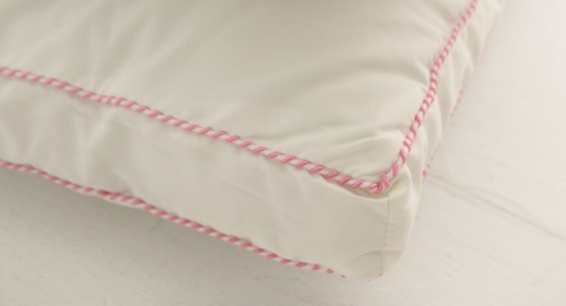 五星級Microlite科技纖維兒童枕-雙邊50cm*30cm-紅線