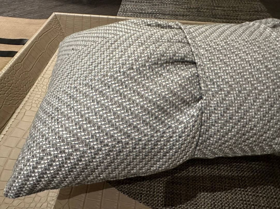 Romsey五星級石墨稀可水洗科技蝴蝶午安護腰枕(英格蘭菱紋)