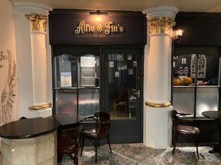 Alfie & Fins Bar