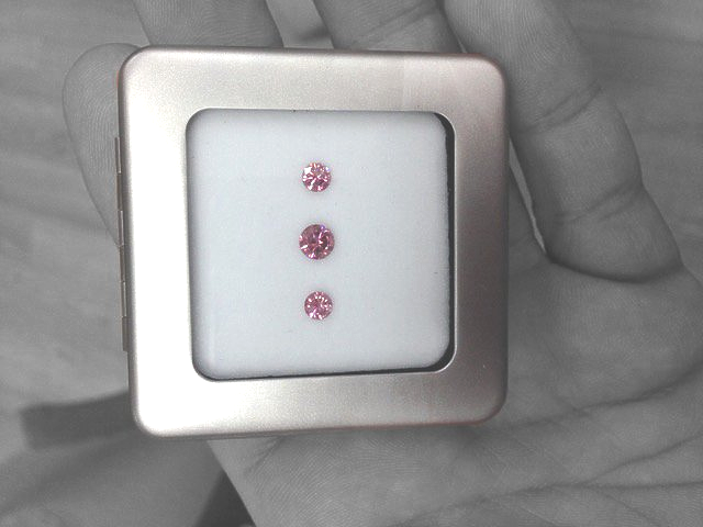 Pink diamond Gemstone traders