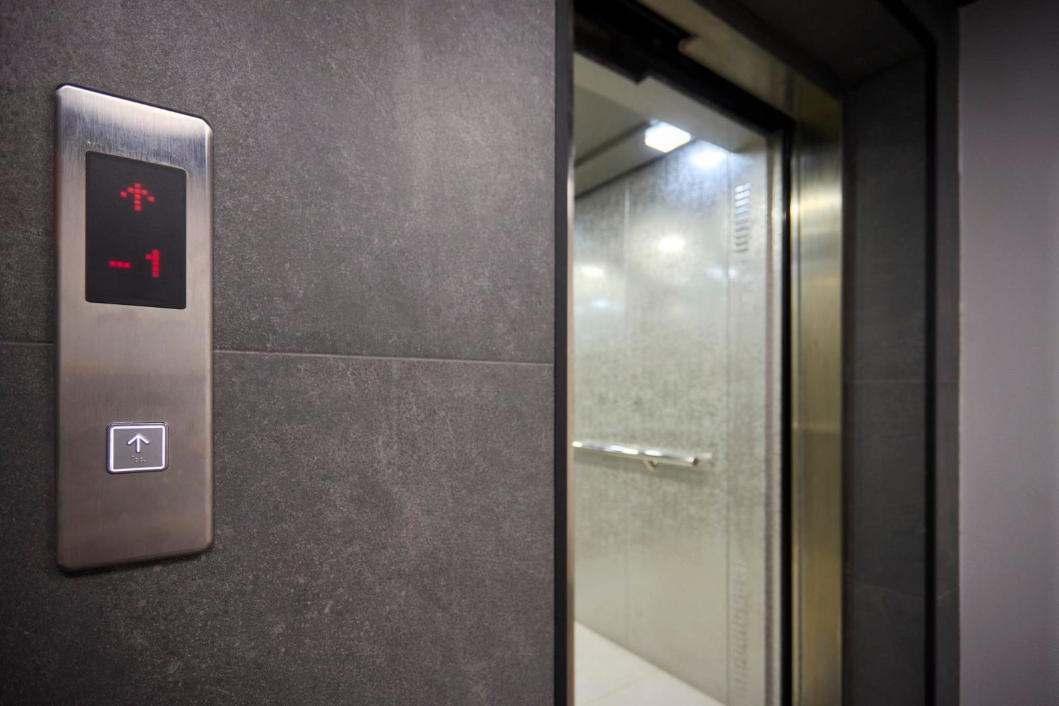 24-hour elevator service