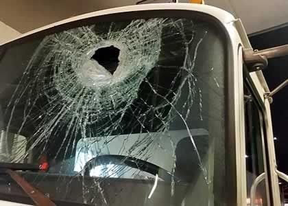 Semi Truck Windshield Replacement