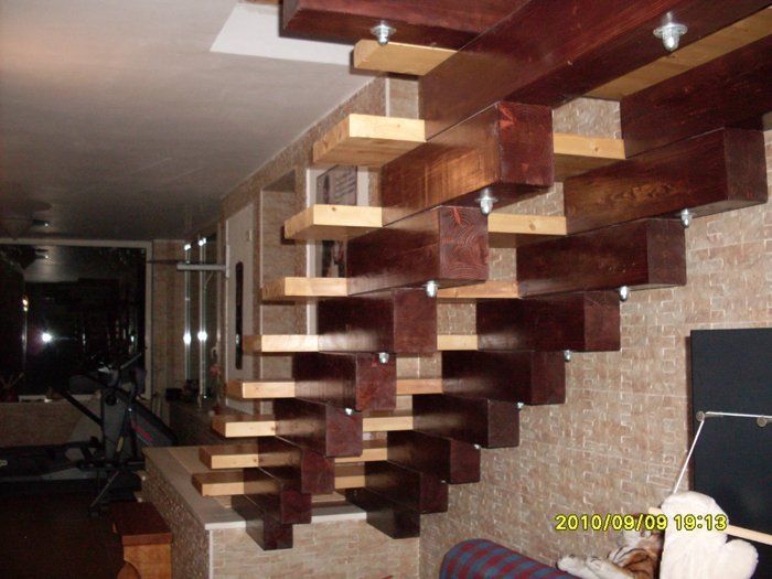 scale moderne in legno da interni