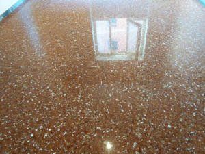 pulizia di condomini con pavimenti in marmo