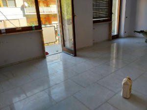 pulizia di scale condominiali