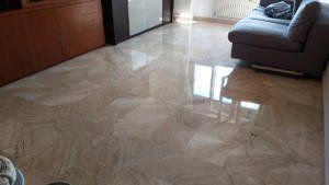 pulizia di fondi commerciali