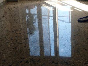 levigatura di pavimenti in marmo policromi