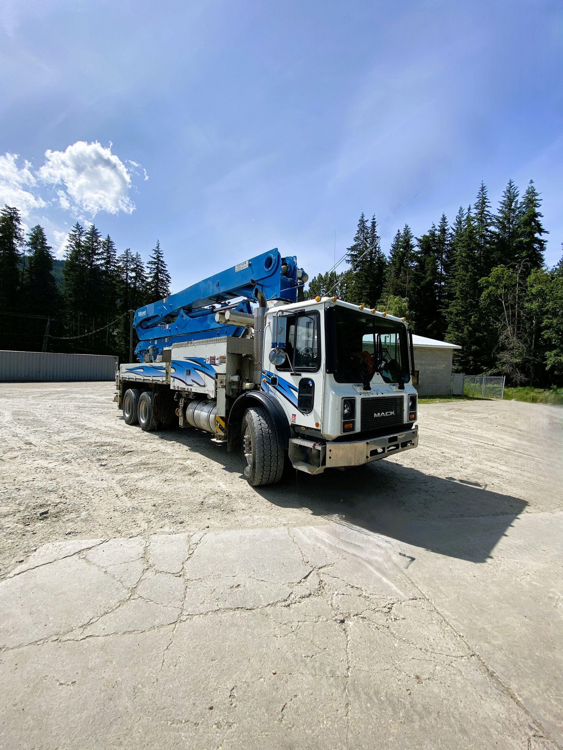 used 2017 Alliance 33m concrete pump for sale