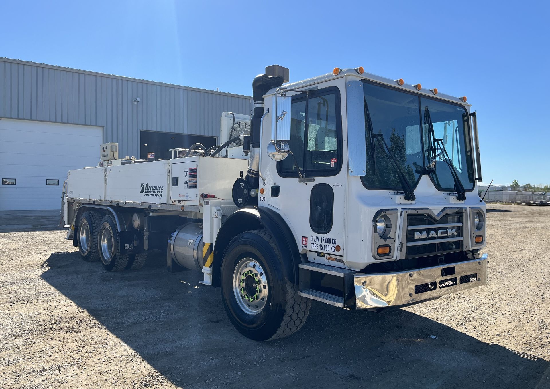 used 2014 Alliance JFS-12H line trucl for sale