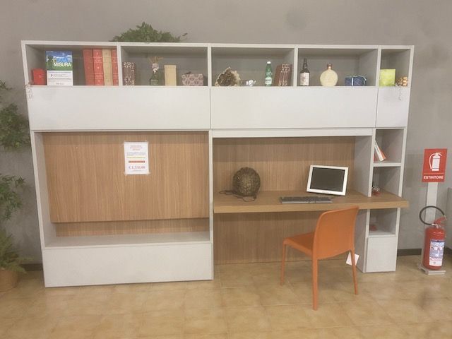 Soggiorno libreria smart working