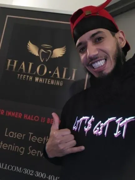 Halo Ali Teeth Whitening Photo