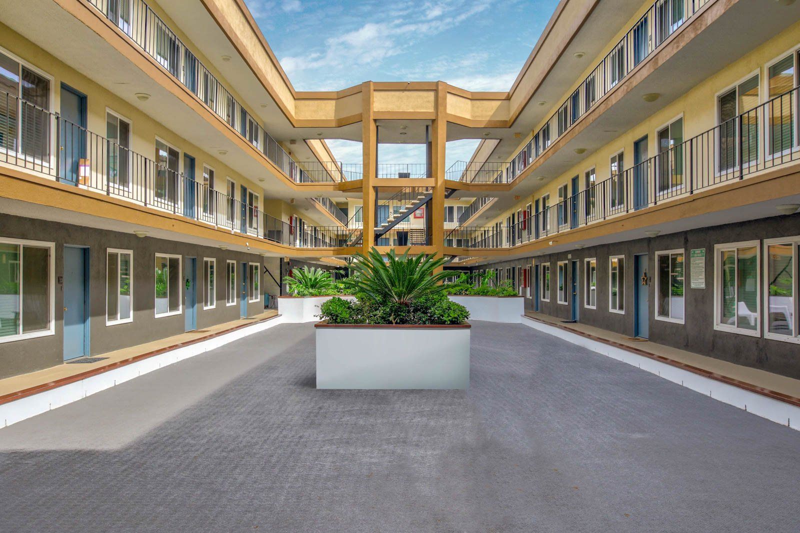 courtyard at the Heights