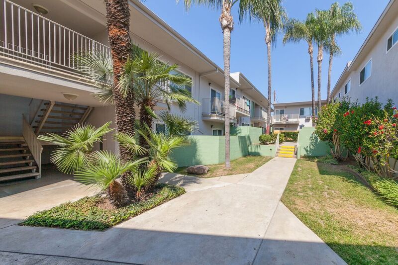 exterior view of the walkable area and lounge areas