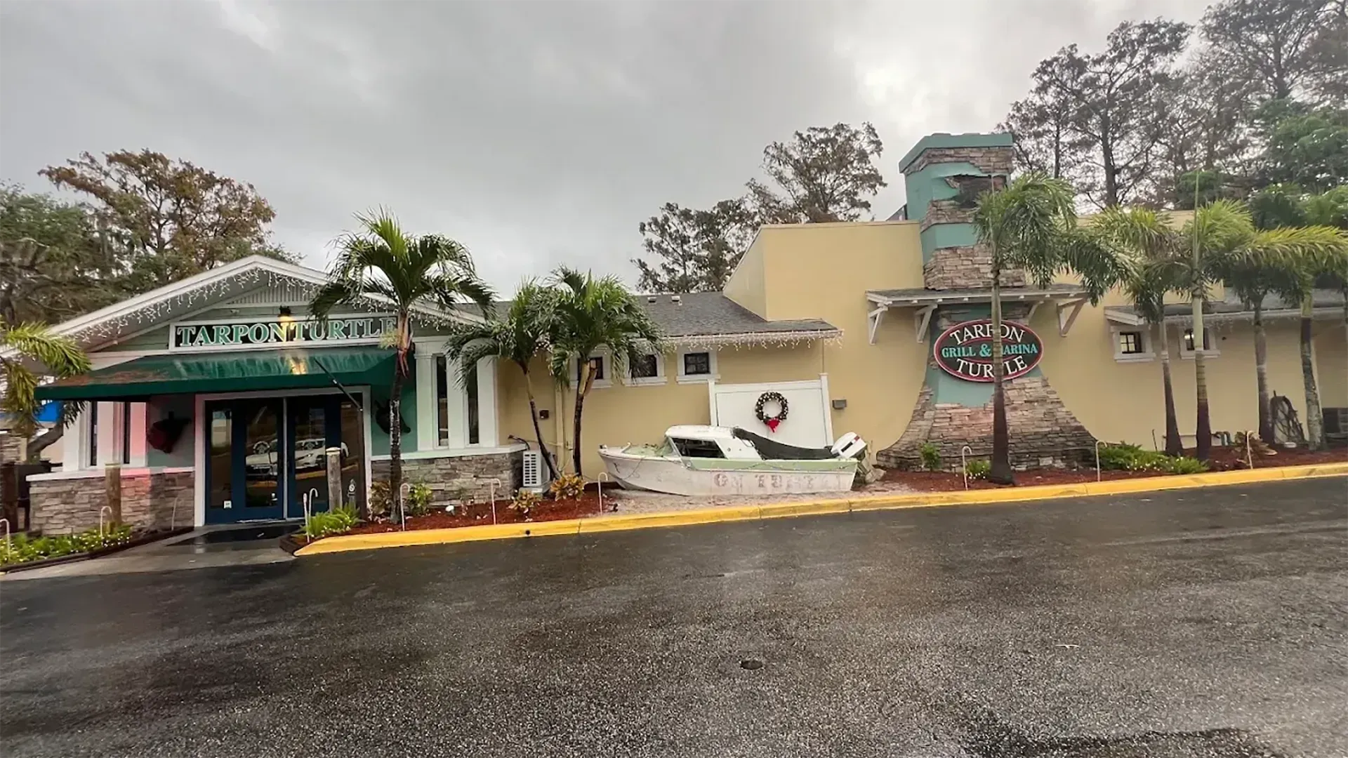 tarpon-turtle-waterfront