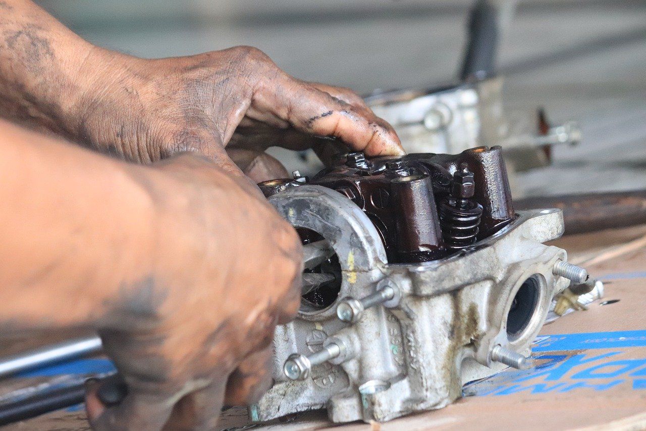 How to Avoid Costly Car Repair Services: Tips from an Auto Mechanic