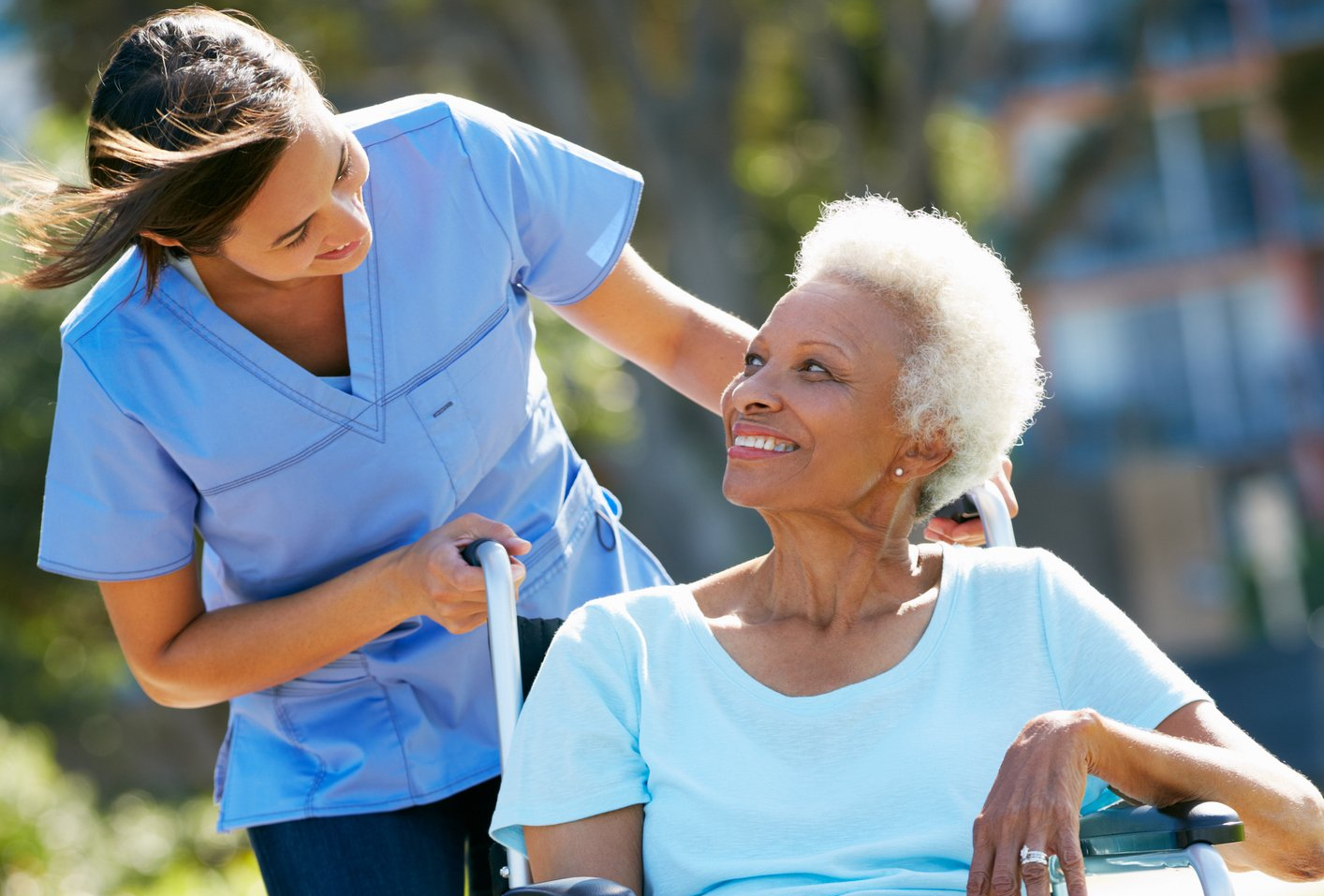 In Home Care Assistance — Happy Senior in Lakewood, CA