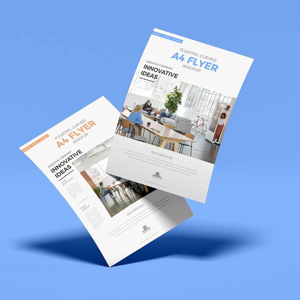 Zwei schwebende A4-Flyer vor blauem Hintergrund, die Geschäftsinhalte mit Fotos und Text präsentieren.