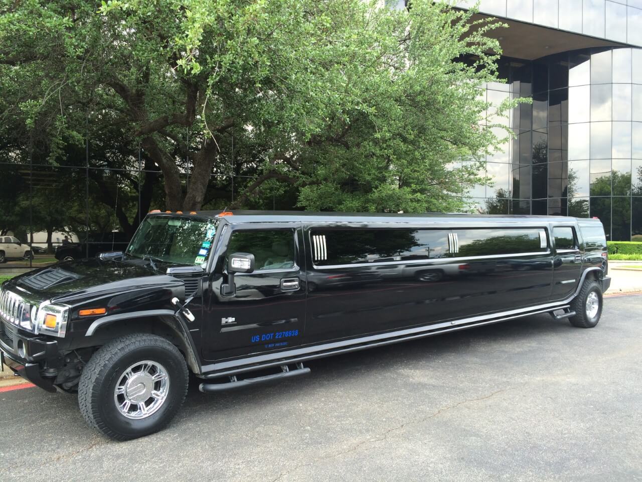 Hummer stretch limo