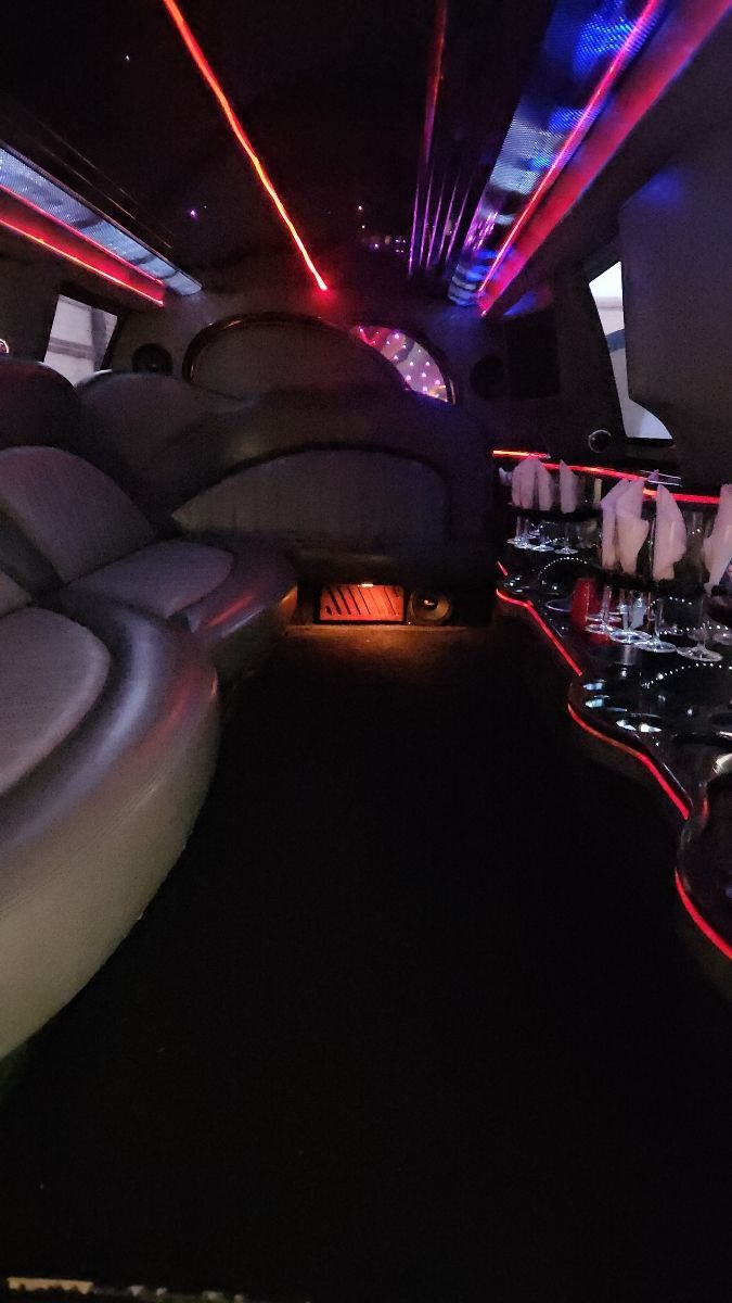 Blue Ribbon Limo Stretch Limo Mickinney, Allen, Prosper, Dallas TX