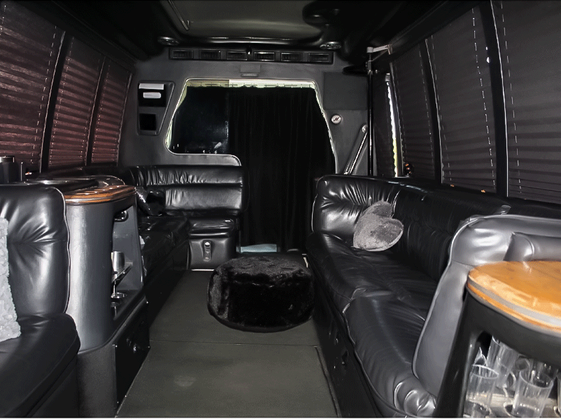 Blue Ribbon Limo Party Bus Mickinney, Allen, Prosper, Dallas TX