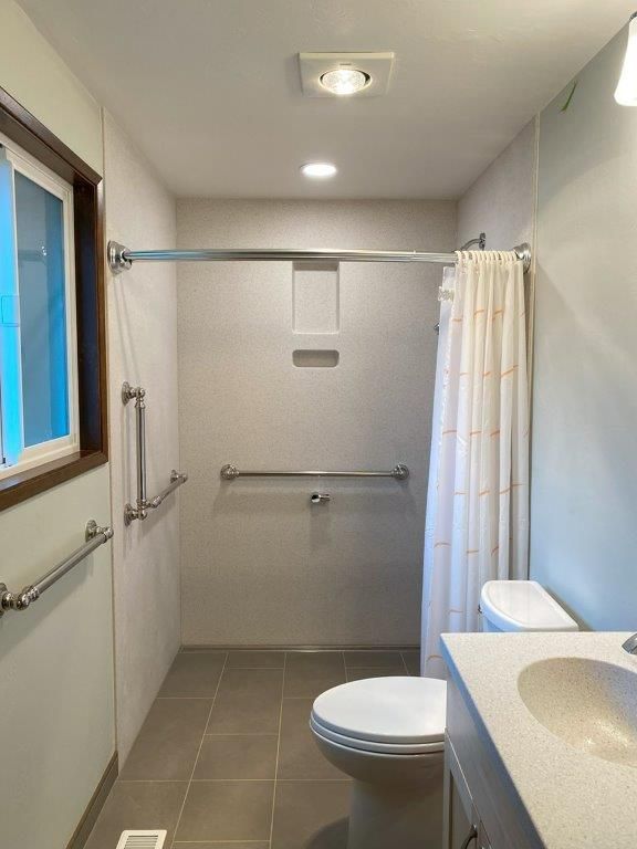 Brand New Stunning Bathroom — Springfield, OR — Lane Marble Interiors Inc.