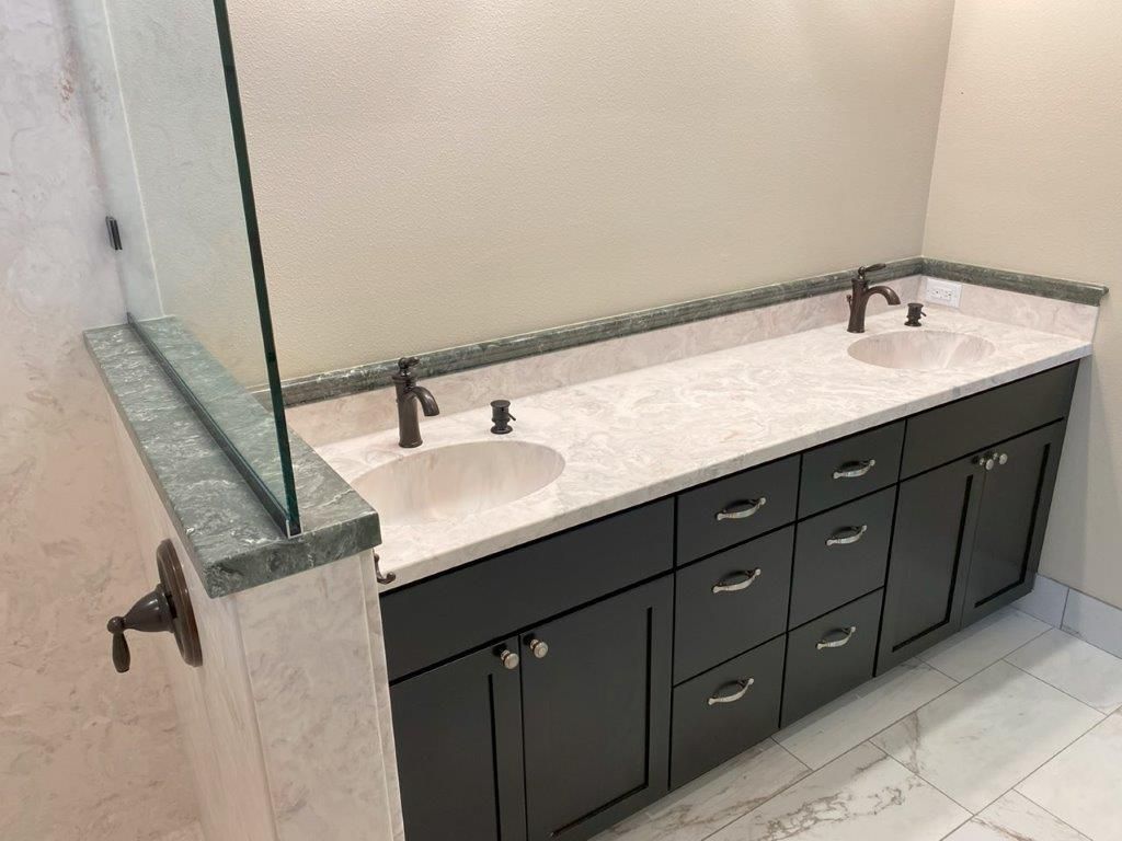 Modern Bathroom — Springfield, OR — Lane Marble Interiors Inc.