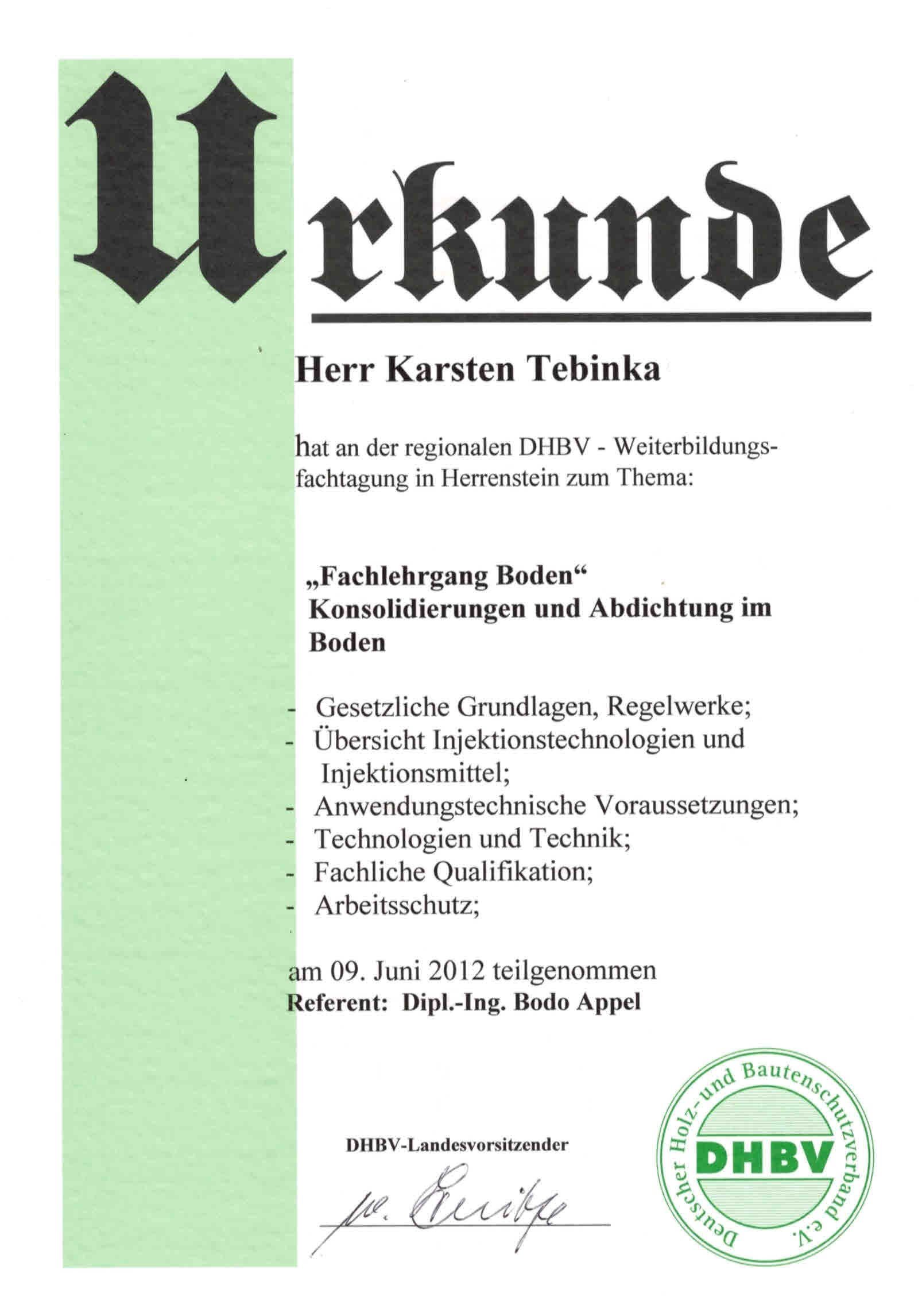 Ein schwarz-grünes Zertifikat mit dem Wort Urkunde darauf