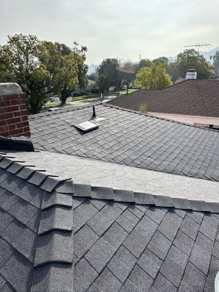 an image of roofing services  in Olive Branch, MS