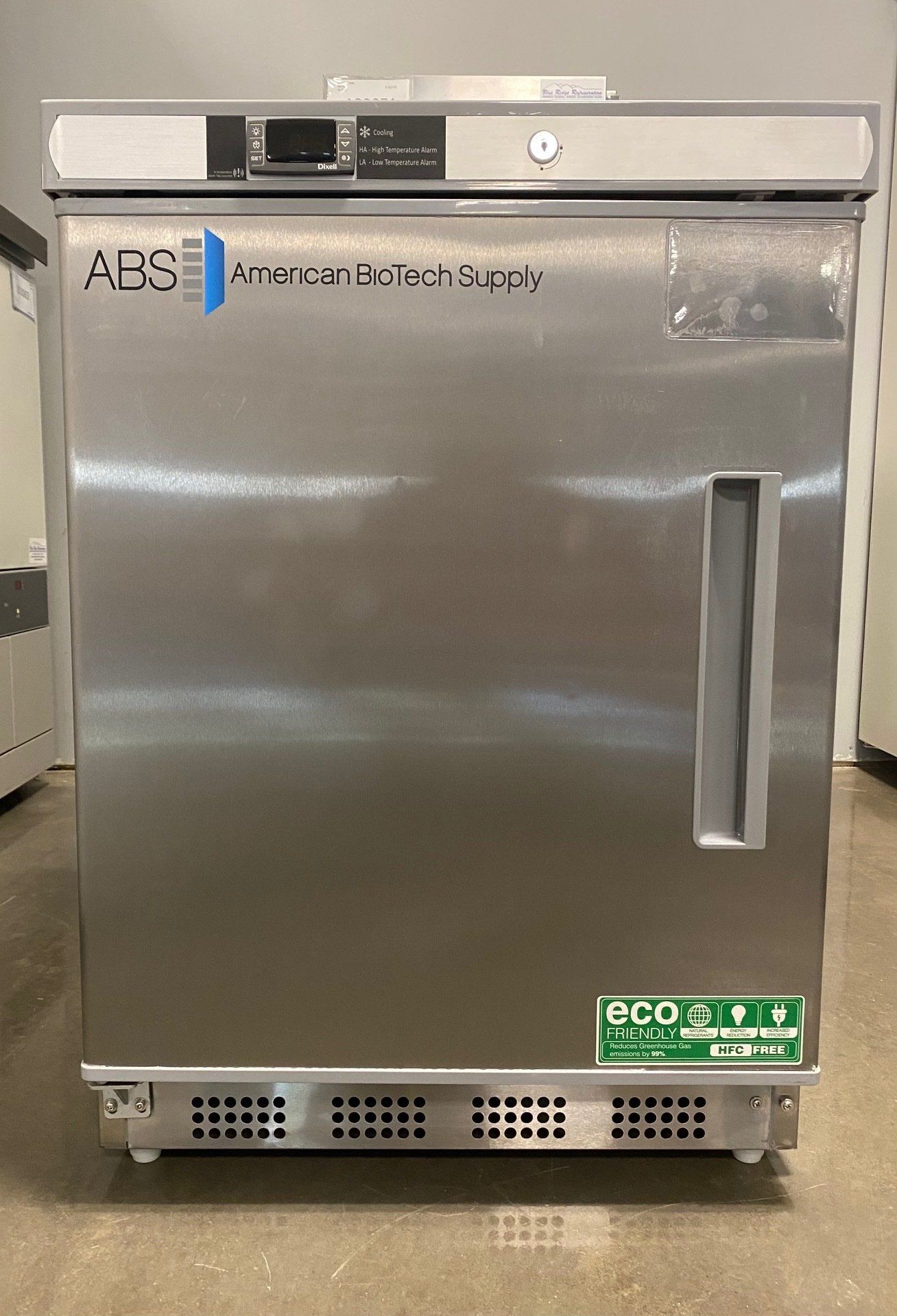 vaccine refrigerator, pharmacy refrigerator, blue ridge refrigeration, asheville, NC