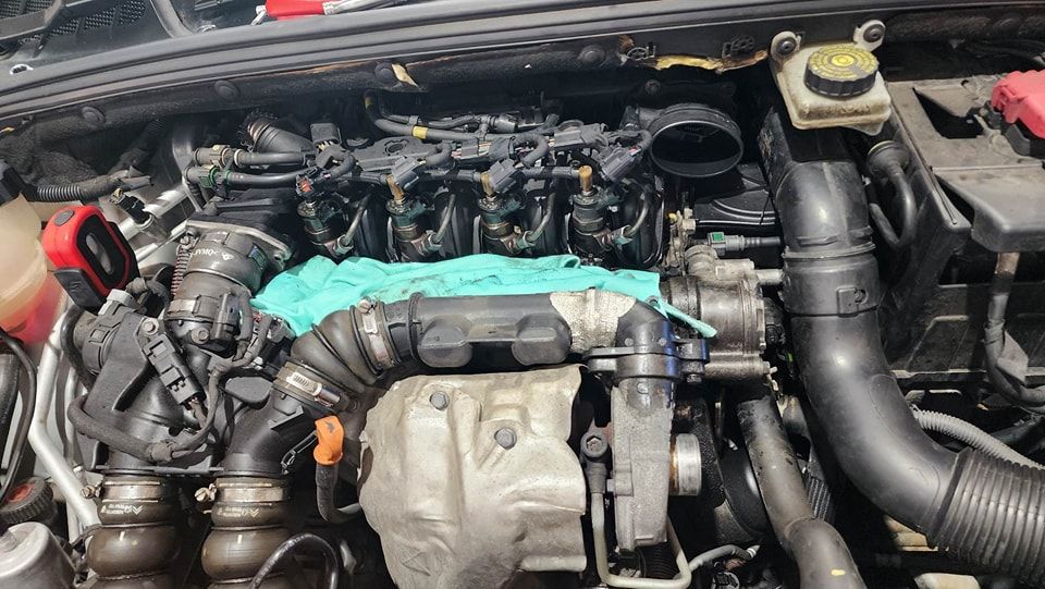 Donnellys Mechanical - Port Macquarie. A picture of a customer's vehicle being worked by Mechanics in Port Macquarie.