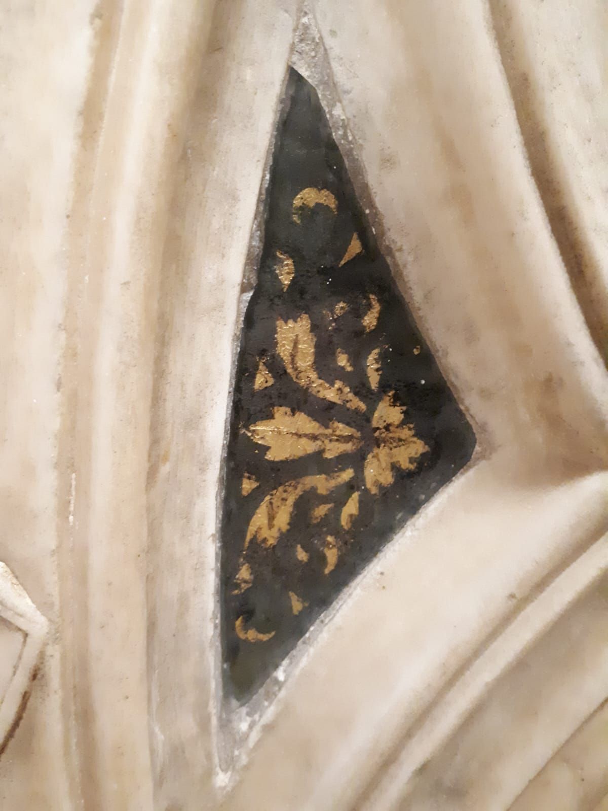 Foglia oro pulpito Duomo di Siena