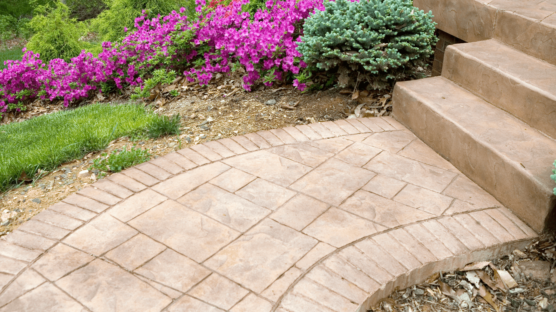 professional and custom stamped walkway  from experienced contractor in MN