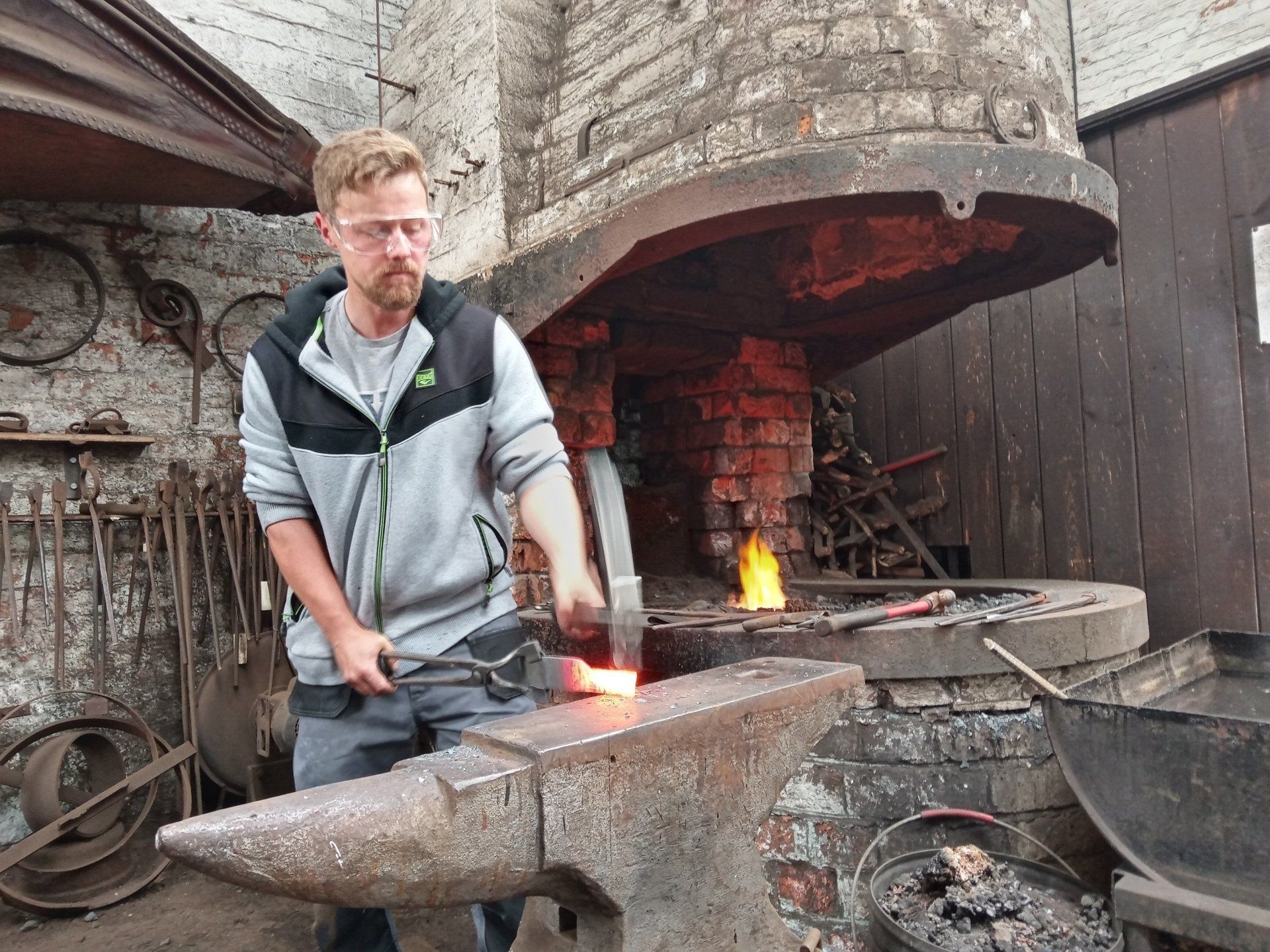 Bladesmiths A D Price Metalcraft Cheshire