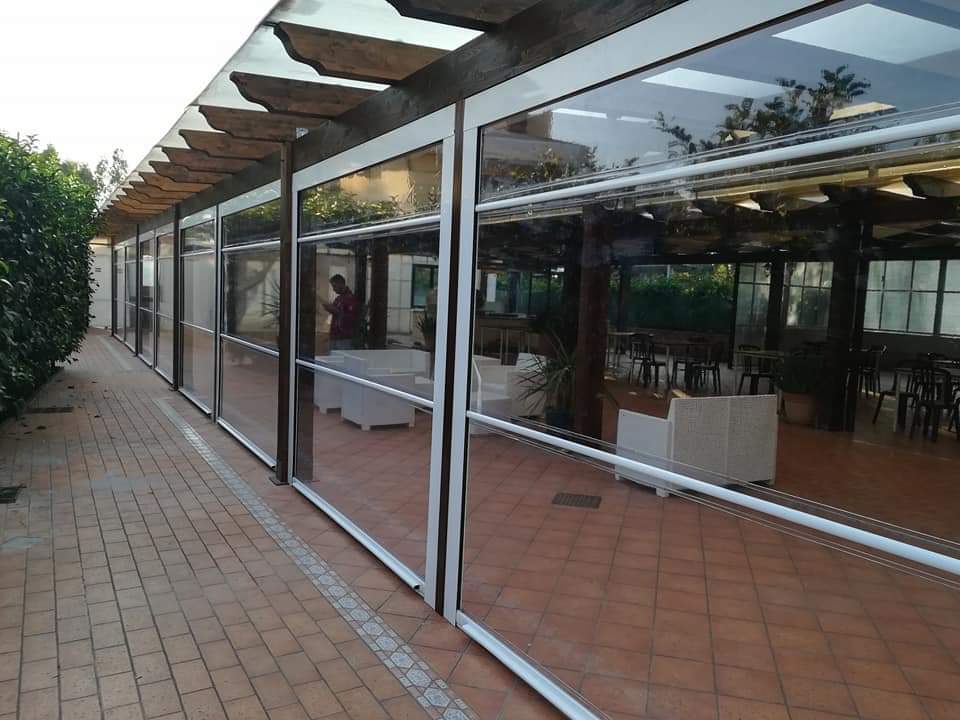 tende laterali trasaparenti