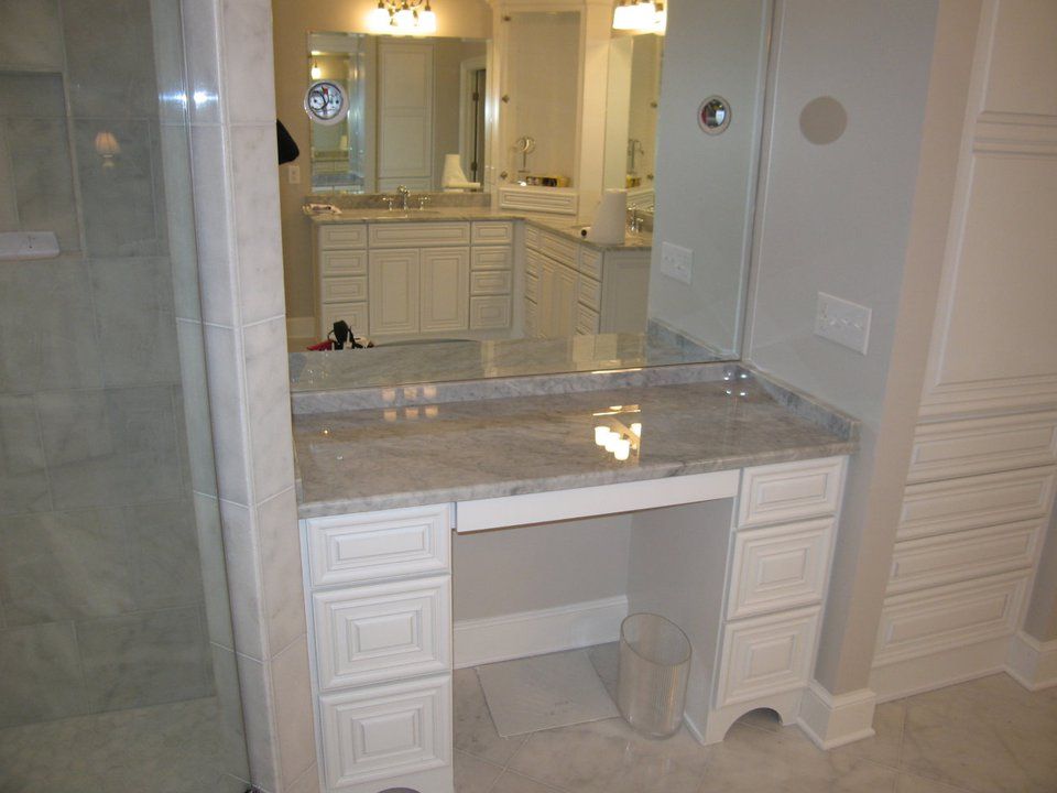 Elegant in white color marble bathroom table — Powhatan, VA — Commonwealth Countertops