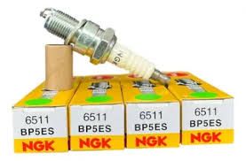BUJIAS NGK BP5ES UNIVERSAL CARBURADOR VARIAS MARCAS
