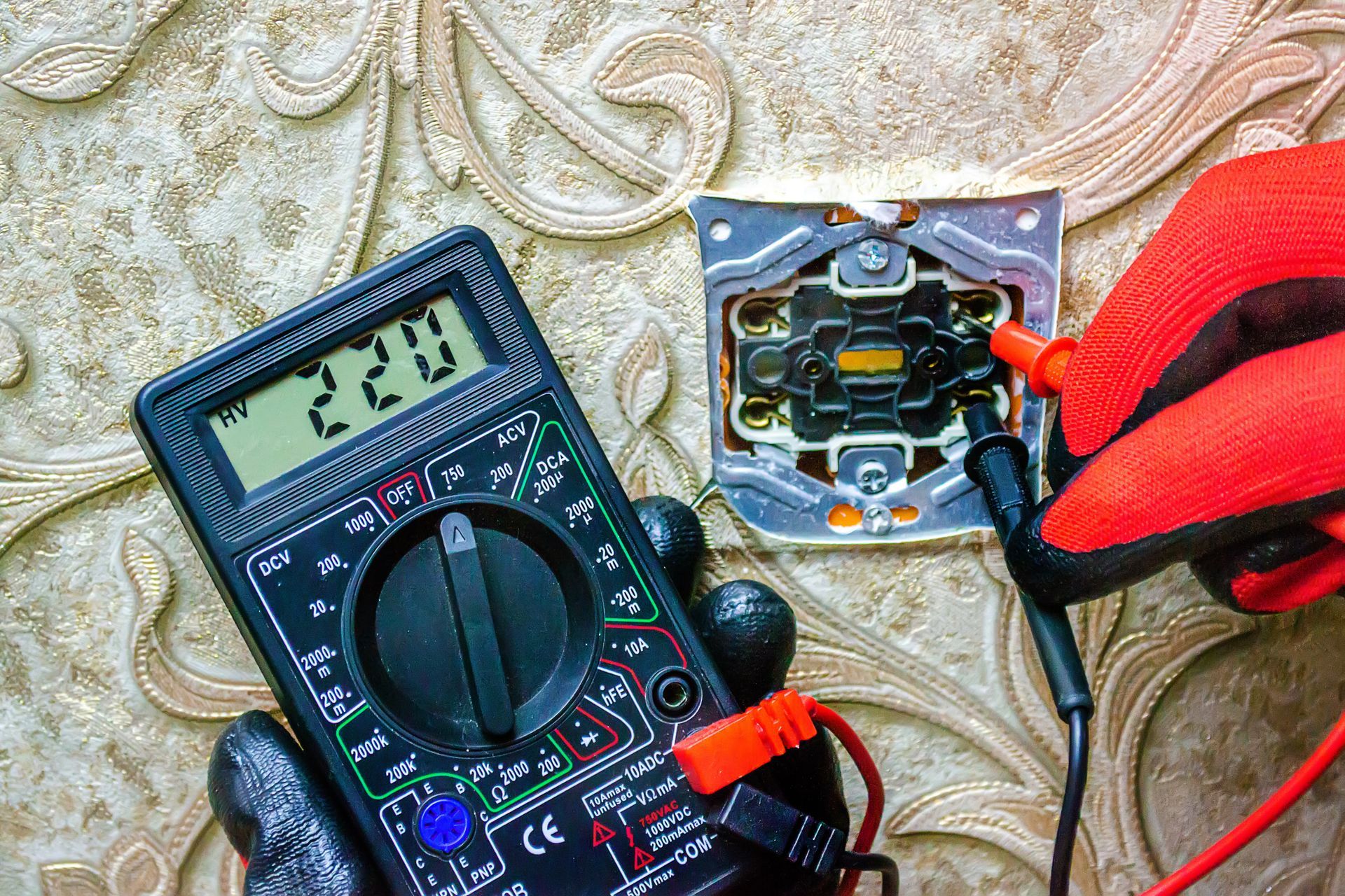 electrical socket repair 