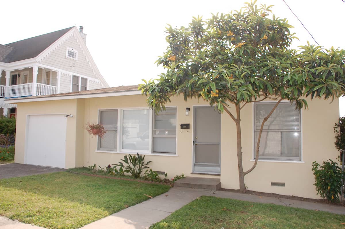 Single-Family | 2 Bedroom & 1 Bath