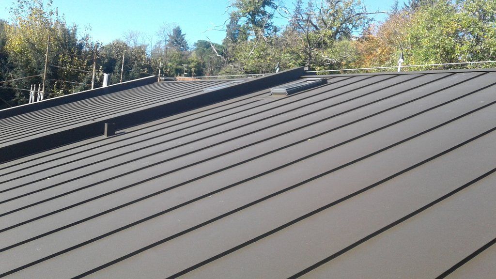 Tetti in materiali innovativi e certificati