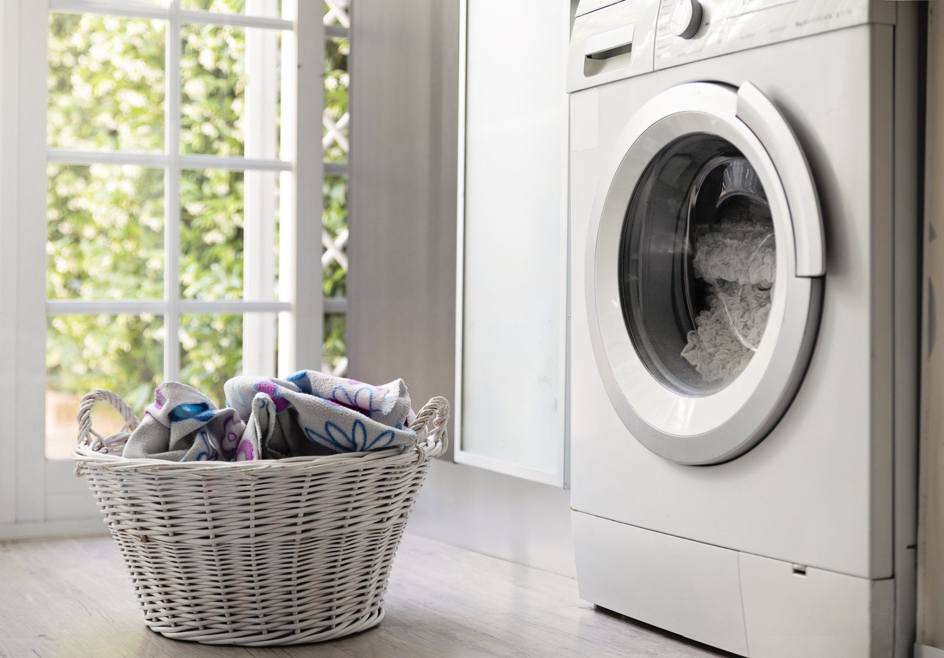 Laundry Machine And Basket - Melbourne, VIC - Oneday Laundry