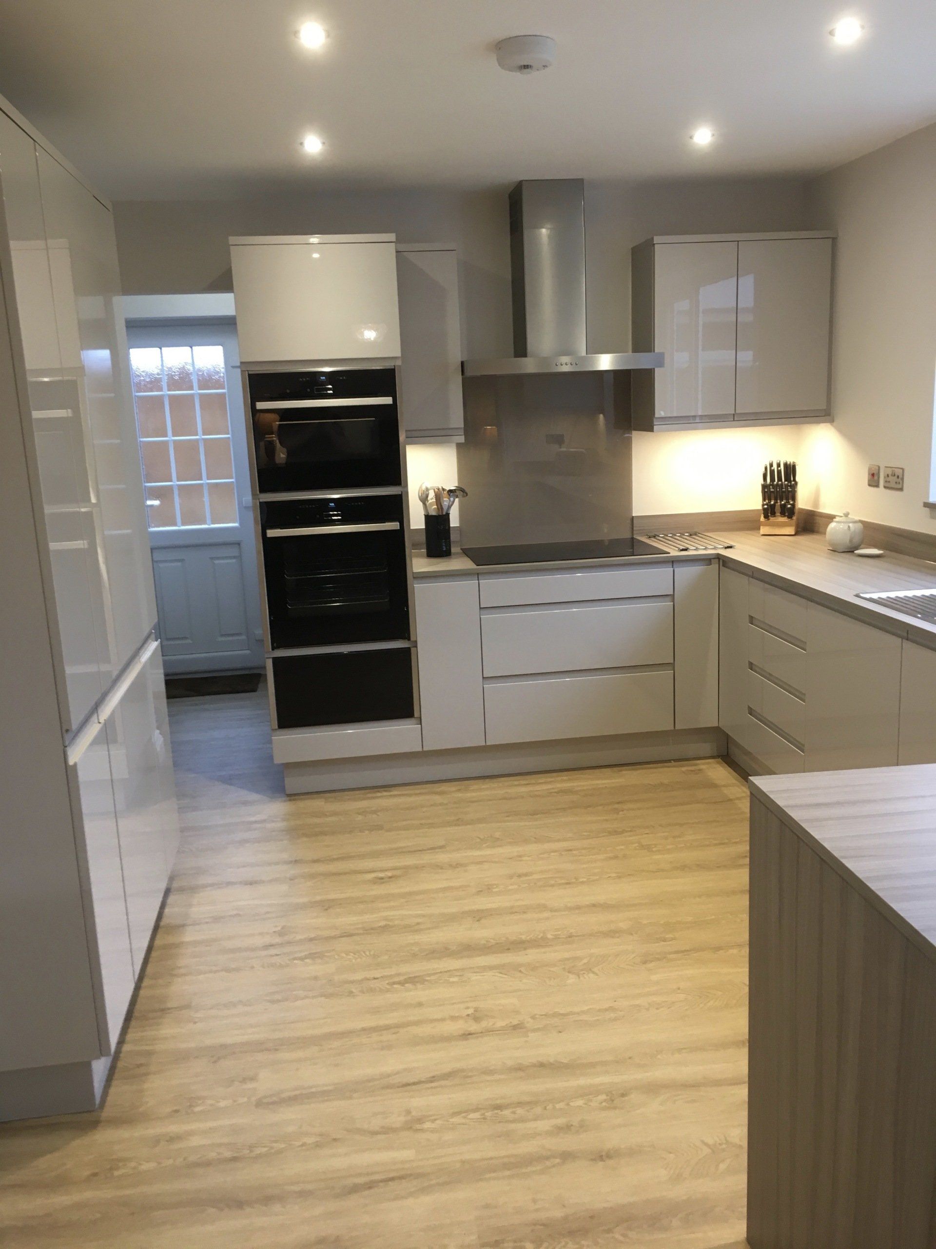 A kitchen that been finished 