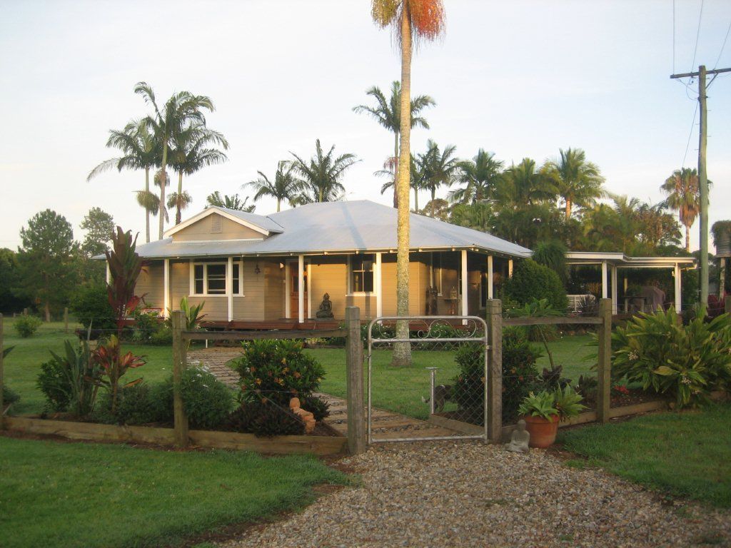 House With Fence Around — Builder in Mcleans Ridges, NSW
