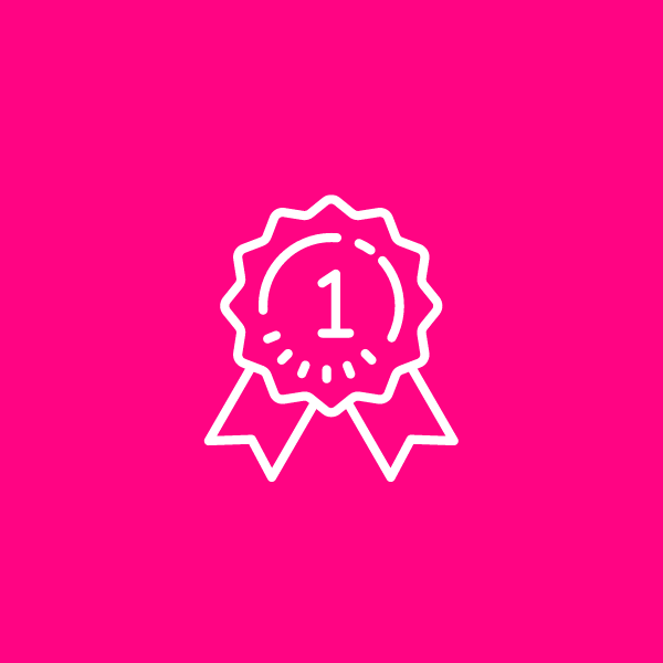 Distintivo de fita branca com o número