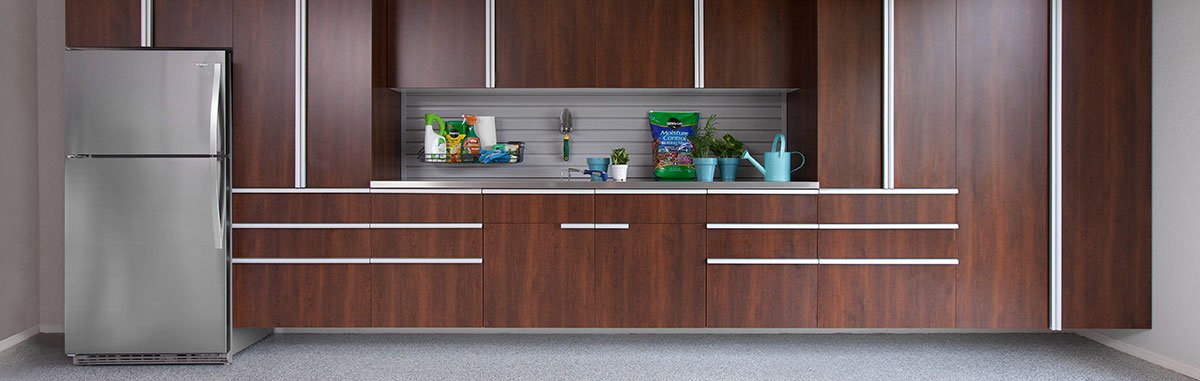 What Type of Garage Cabinets Are the Best?