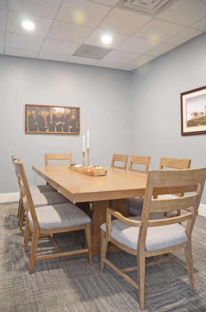 Interior and exterior view of Tomblinson Funeral Homes in Henderson KY