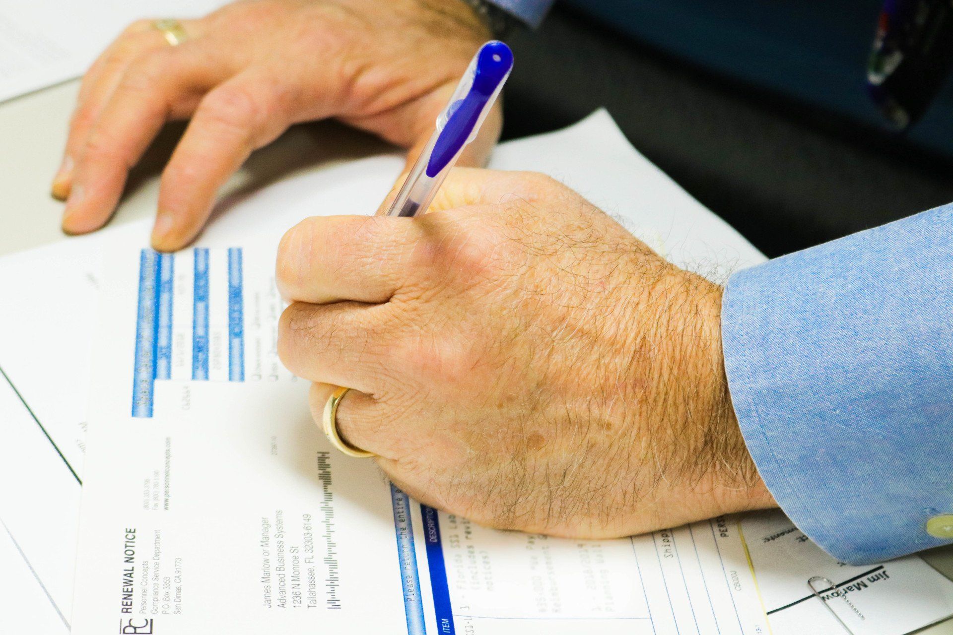 hands, signing, agreement, rental, short-term, office, pen, short-term rental
