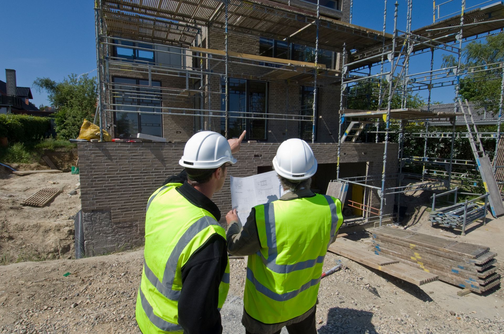 r2 costruzioni trieste