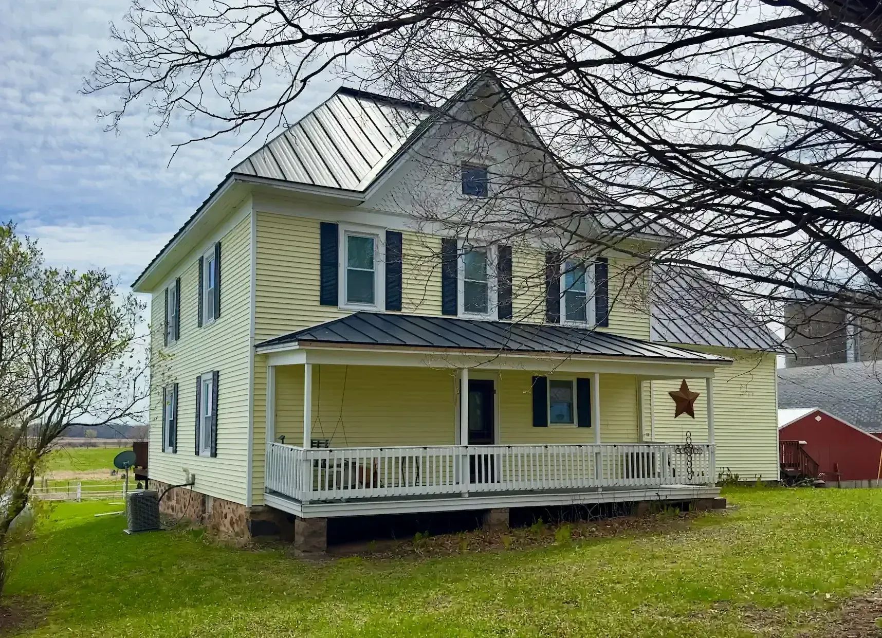 Hail Damage Repair in Hortonville WI 2022, Siding Replacement, Metal Roof Replacement Roofing & Siding Contractor