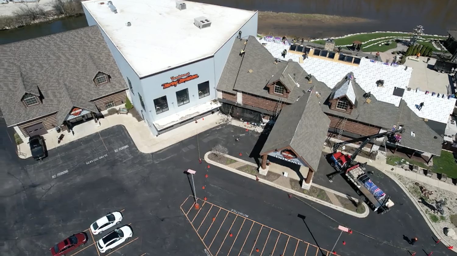 Vandervest Harley Davidson Green Bay Wisconsin Commercial Roof replacement by Contractor Badgerland Restoration & Remodeling
