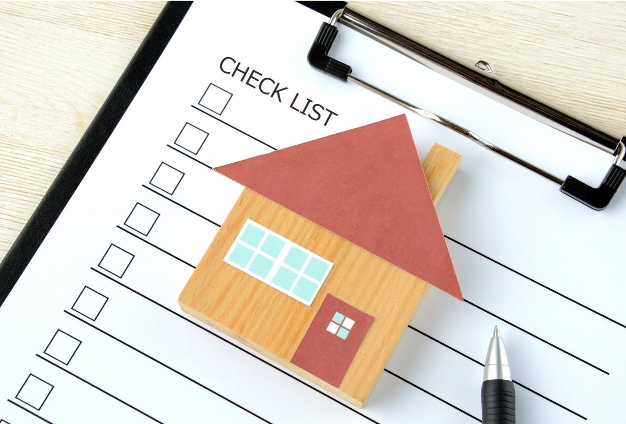 The Ultimate Fall Roof Maintenance Checklist to Prepare Your Home Before Winter